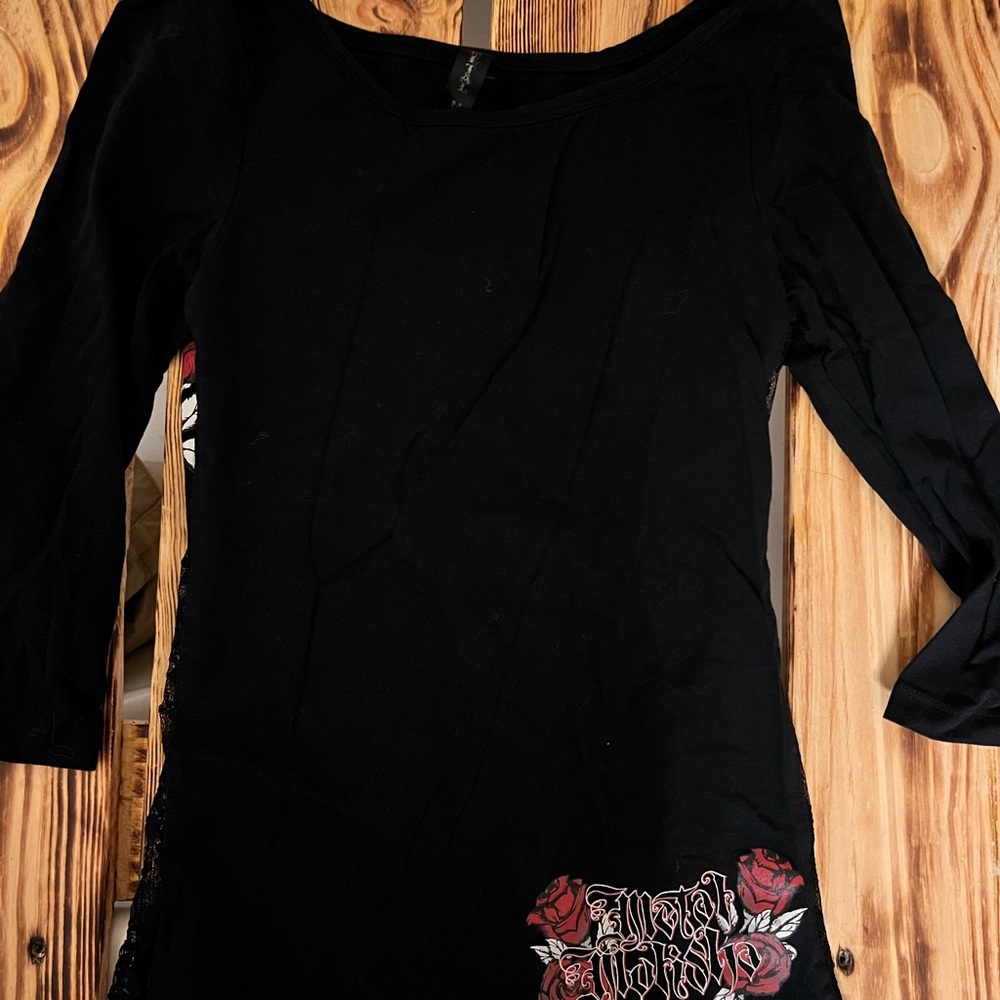 Black long sleeve T-shirt with wings on the back